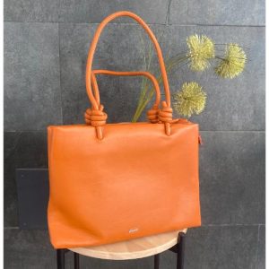 bolso para mujer de tamaño mediano color naranja
