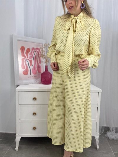 conjunto de falda y camisa para eventos