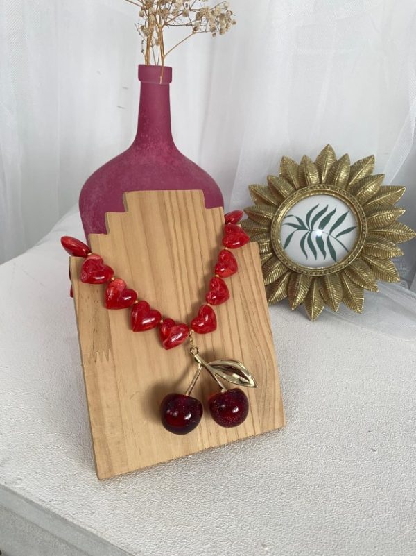 collar de corazones