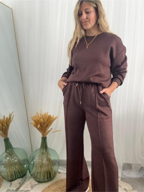 conjunto chandal de sudadera y pantalón marrón mujer