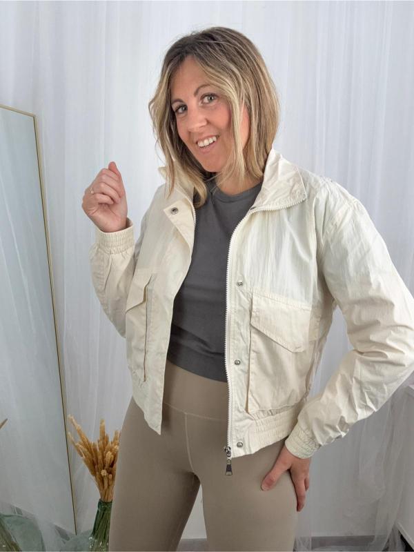chaqueta cortavientos mujer blanca
