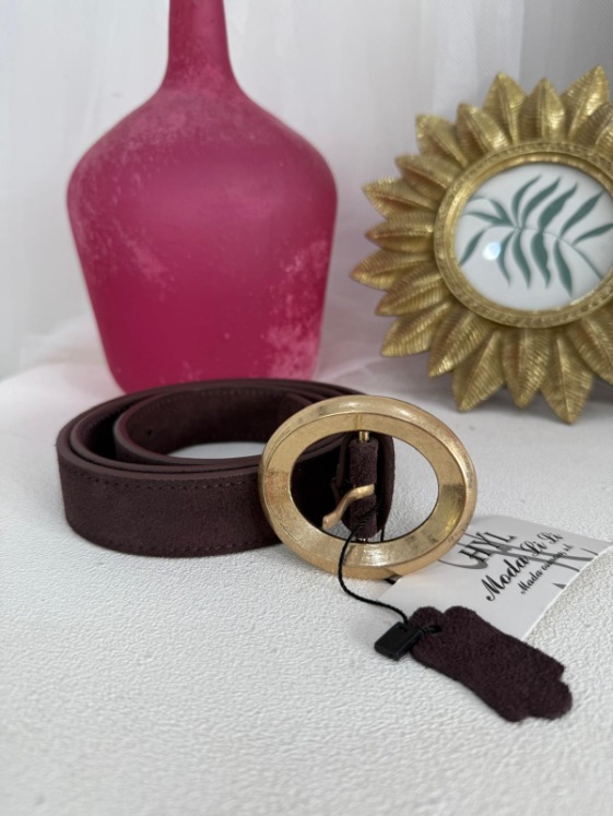 cinturón de piel marrón