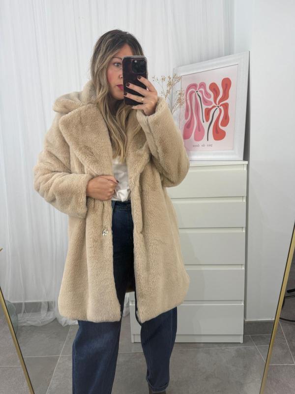 abrigo pelo beige
