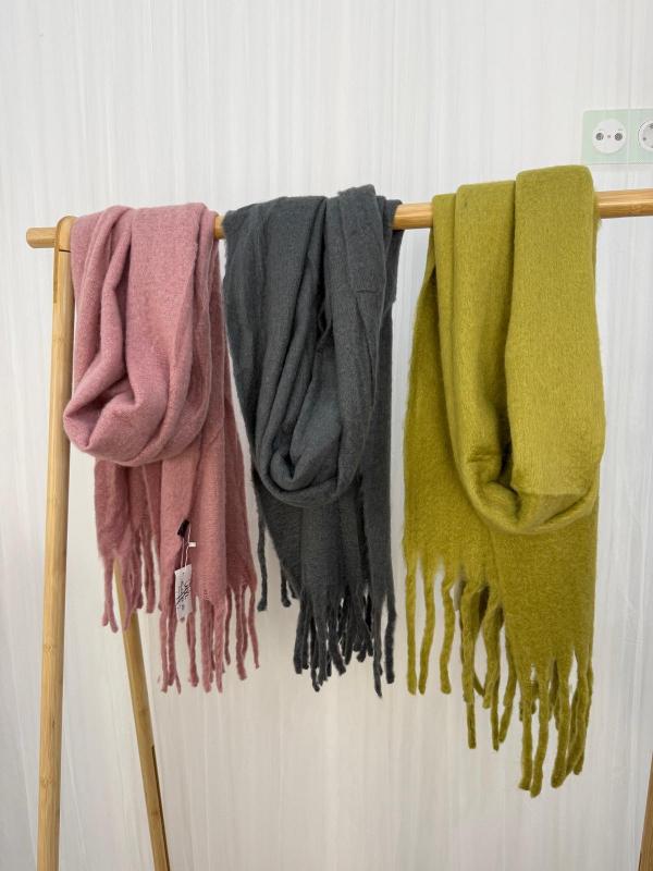 bufanda en colores lisos