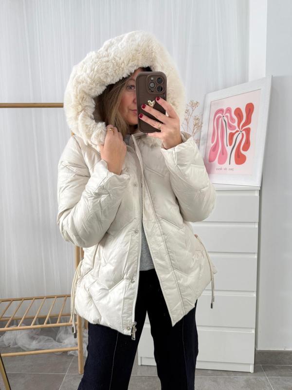 plumífero blanco mujer