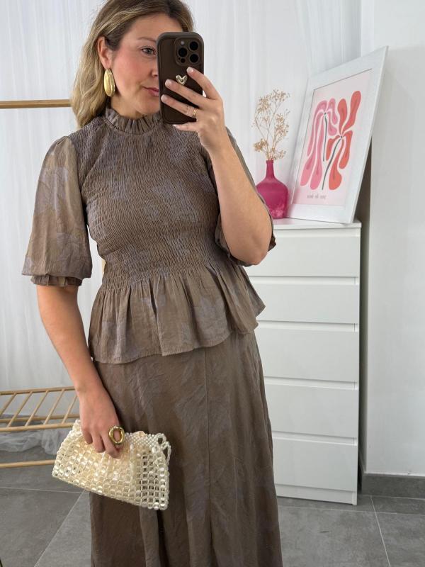 conjunto fiesta de blusa y falda