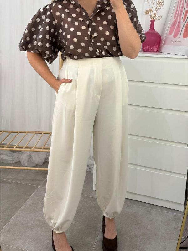 pantalón blanco bombacho