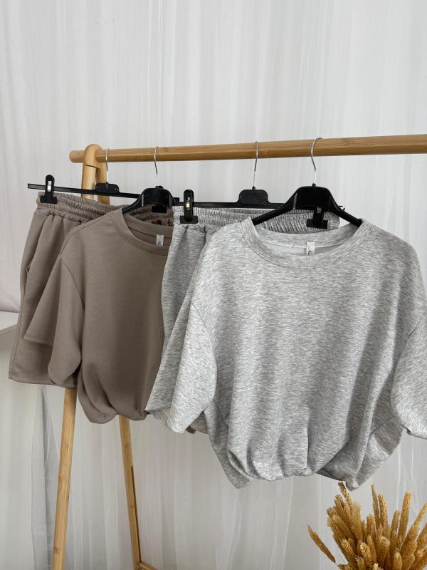 conjunto deportivo de pantalón corto