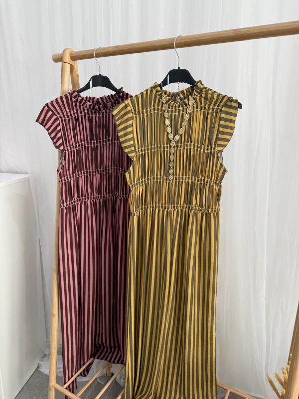 vestido de rayas de colores