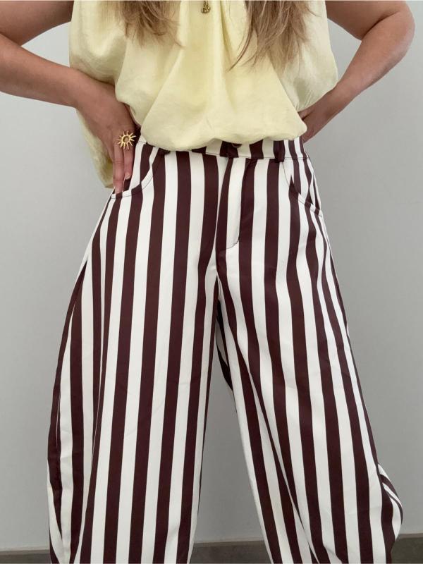 pantalón ancho de rayas marrón