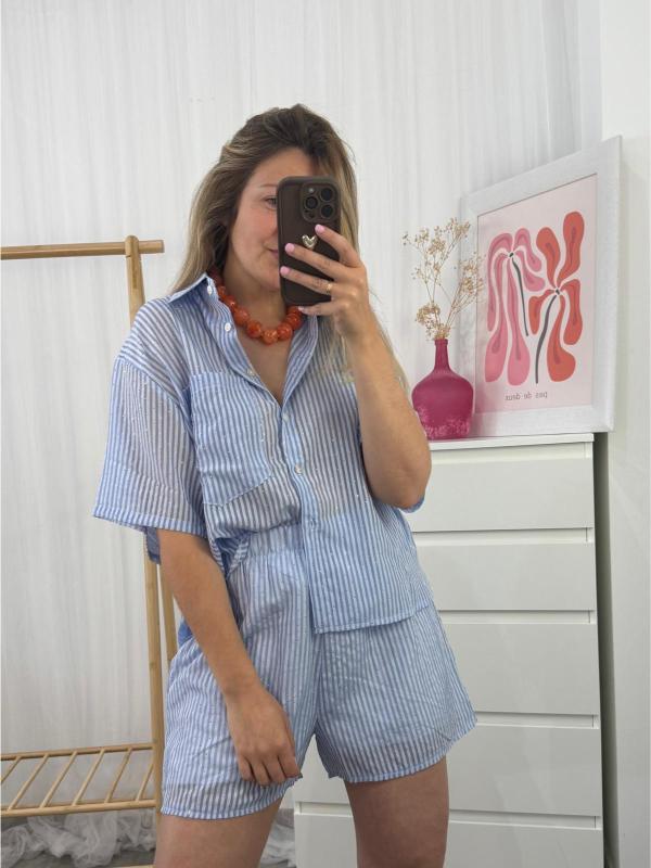 conjunto de camisa y pantalón corto de rayas aul