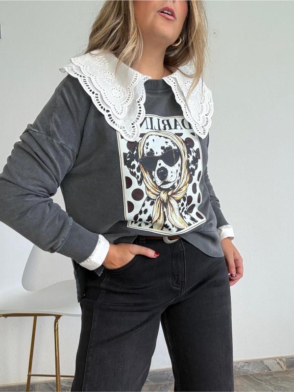 sudadera gris con estampado de perrito